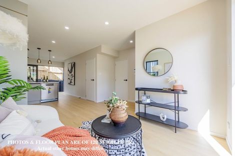 Photo of property in 12a Scarlet Drive, Ranui, Auckland, 0612