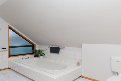 Photo of property in 52 Arlington Street, Burnside, Christchurch, 8053