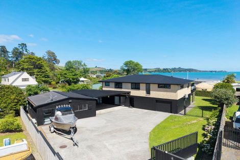 Photo of property in 10 Cottonwood Place, Kawakawa Bay, Papakura, 2585