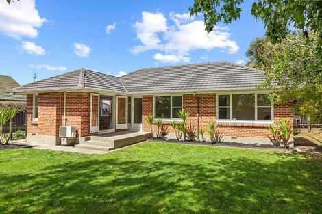 Photo of property in 47 Northcote Road, Northcote, Christchurch, 8052