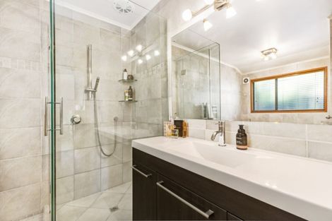 Photo of property in 232b Old Titirangi Road, Titirangi, Auckland, 0604