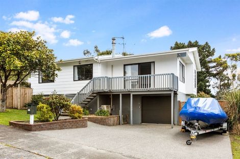 Photo of property in 209 Staithes Drive South, Whitby, Porirua, 5024