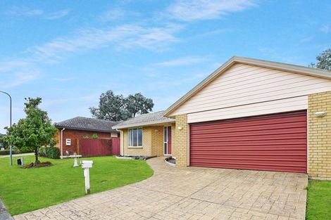 Photo of property in 104 Kingdale Road, Henderson, Auckland, 0610