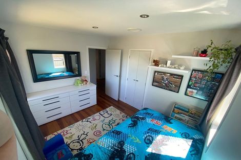 Photo of property in 285 Royal Road, Massey, Auckland, 0614