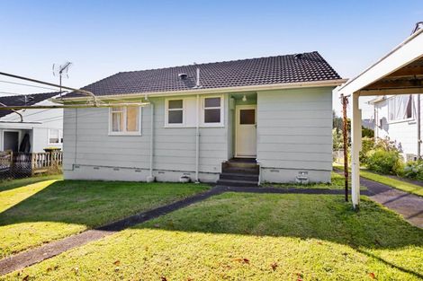 Photo of property in 63 Cook Street, Marfell, New Plymouth, 4310