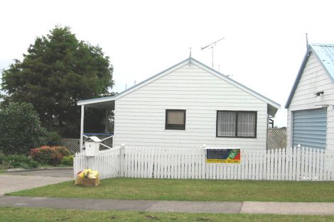 Photo of property in 9 Ebony Place, Massey, Auckland, 0614