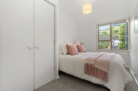 Photo of property in 7 Woodford Way, Crofton Downs, Wellington, 6035