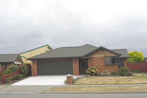 Photo of property in 30 Broadhaven Avenue, Parklands, Christchurch, 8083