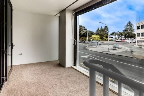 Photo of property in 4 Maunganui Road, Mount Maunganui, 3116