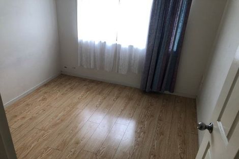 Photo of property in 3 Shah Place, Glen Eden, Auckland, 0602