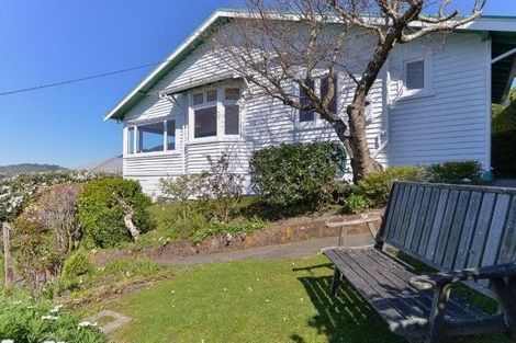 Photo of property in 8 Lower Watt Street, Wadestown, Wellington, 6012