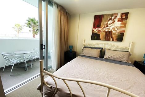 Photo of property in 205/17 Osterley Way, Manukau, Auckland, 2104