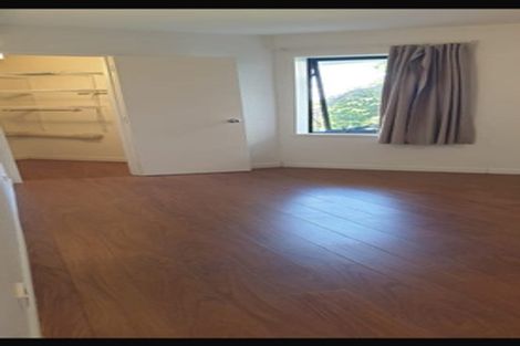 Photo of property in 5 Girrahween Drive, Totara Vale, Auckland, 0629