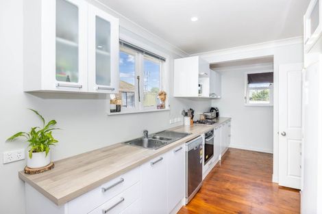 Photo of property in 965 Hazelmere Crescent, Te Awamutu, 3800