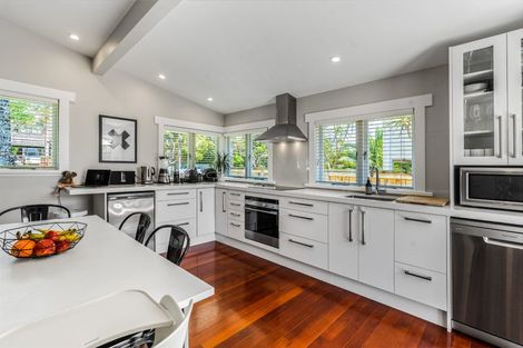 Photo of property in 2 Tennyson Street, Northcote Point, Auckland, 0627