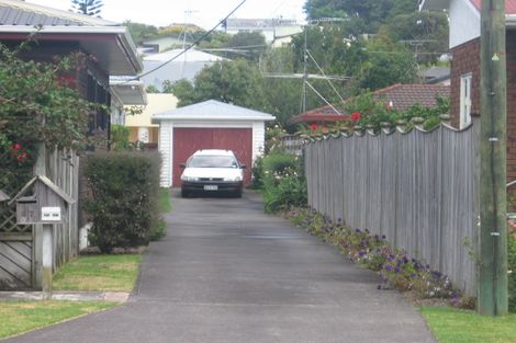 Photo of property in 1/67 Nile Road, Milford, Auckland, 0620