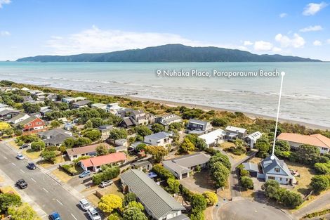 Photo of property in 9 Nuhaka Place, Paraparaumu Beach, Paraparaumu, 5032