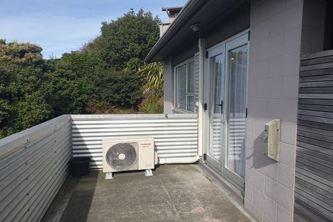 Photo of property in 126u2 Redwood Avenue, Tawa, Wellington, 5028