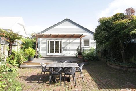 Photo of property in 79 Waimea Terrace, Beckenham, Christchurch, 8023