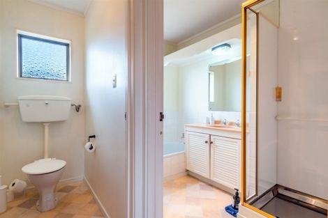 Photo of property in 63c Nile Road, Milford, Auckland, 0620
