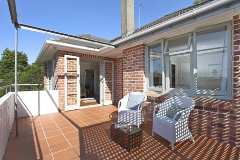 Photo of property in 60 Derwent Crescent, Titirangi, Auckland, 0604