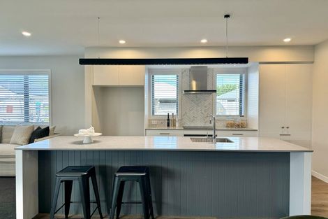 Photo of property in 9 George Yee Place, Taradale, 4112