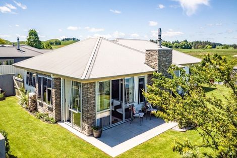 Photo of property in 4 Highgrove Place, Waipukurau, 4200
