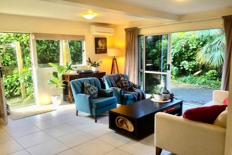 Photo of property in 3/4a Corrella Road, Belmont, Auckland, 0622