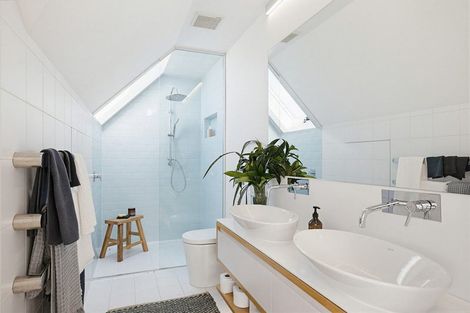 Photo of property in 20 Roscoe Terrace, Wadestown, Wellington, 6012