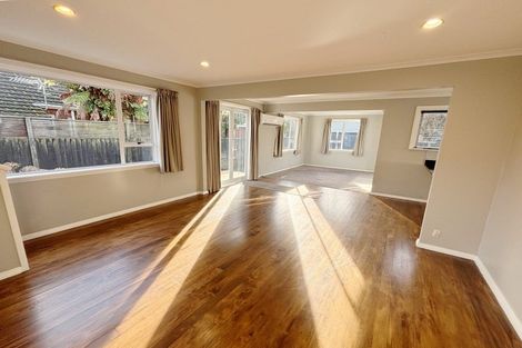 Photo of property in 8 Wilding Street, Saint Martins, Christchurch, 8022