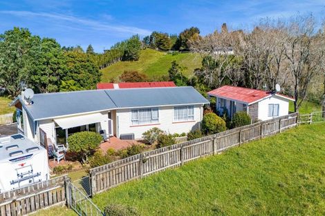 Photo of property in 558 Mangorei Road, Mangorei, New Plymouth, 4371