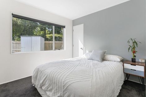 Photo of property in 2/12 Vireya Court, Goodwood Heights, Auckland, 2105