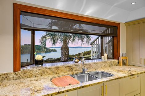 Photo of property in 212 Whitmore Road, Tawharanui Peninsula, Warkworth, 0986