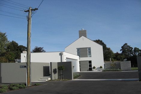 Photo of property in 15 Hamilton Avenue, Ilam, Christchurch, 8041
