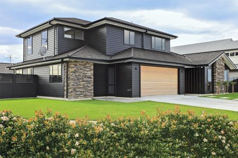 Photo of property in 40 Aspiring Drive, Poraiti, Napier, 4112