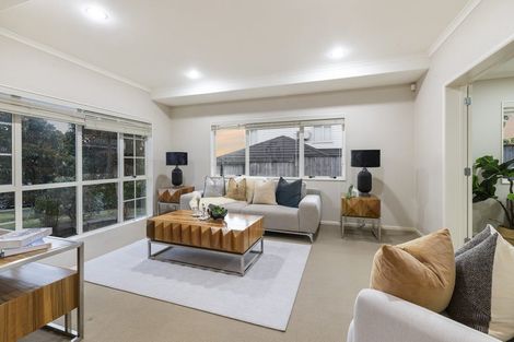 Photo of property in 14 Beros Place, Flat Bush, Auckland, 2016
