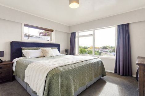 Photo of property in 8 Magenta Place, Dinsdale, Hamilton, 3204