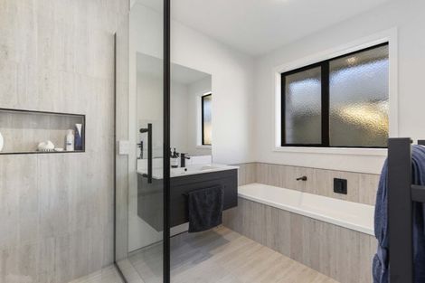 Photo of property in 27 Lockerbie Street, Morrinsville, 3300