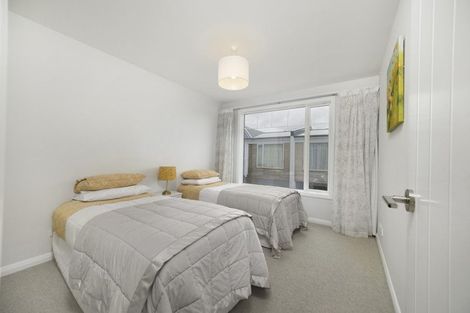 Photo of property in 17b West Avenue, Saint Clair, Dunedin, 9012