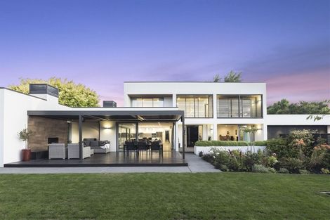 Photo of property in 12 Carnaby Close, St Albans, Christchurch, 8052