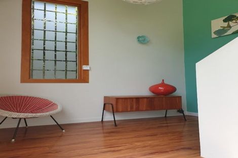 Photo of property in 674 South Titirangi Road, Titirangi, Auckland, 0604