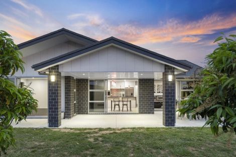 Photo of property in 222 Lakes Boulevard, Pyes Pa, Tauranga, 3112