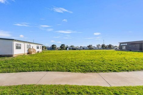 Photo of property in 302 Harbour Drive East, Matarangi, Whitianga, 3592