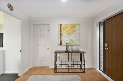 Photo of property in 51 Semillon Avenue, Henderson, Auckland, 0612