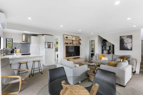 Photo of property in 5 Siesta Terrace, Gulf Harbour, Whangaparaoa, 0930