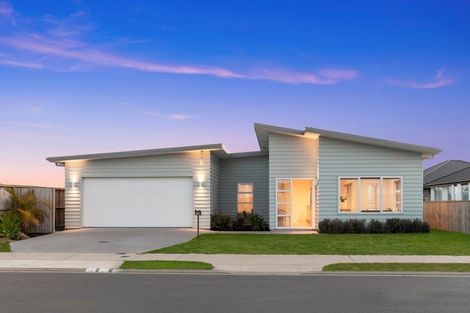 Photo of property in 90 Dunkeld Drive, Papamoa, 3118