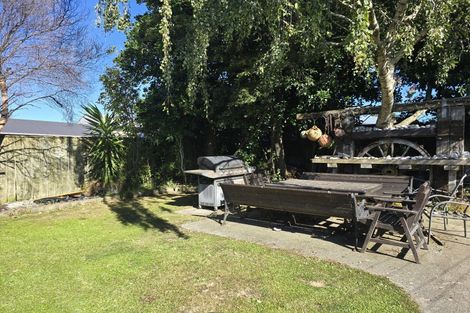Photo of property in 41 Rhodes Drive, Kelvin Grove, Palmerston North, 4414