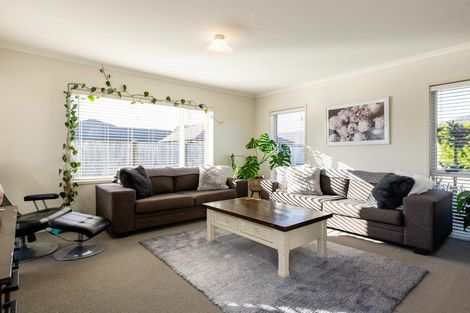 Photo of property in 9a Dover Road, St Andrews, Hamilton, 3200