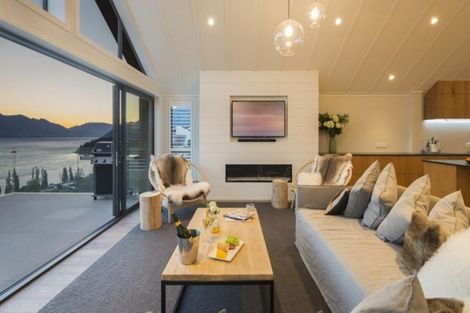 Photo of property in 27/u2 Panorama Terrace, Queenstown, 9300