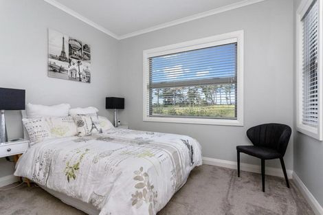 Photo of property in 252 Amreins Road, Taupaki, 0782